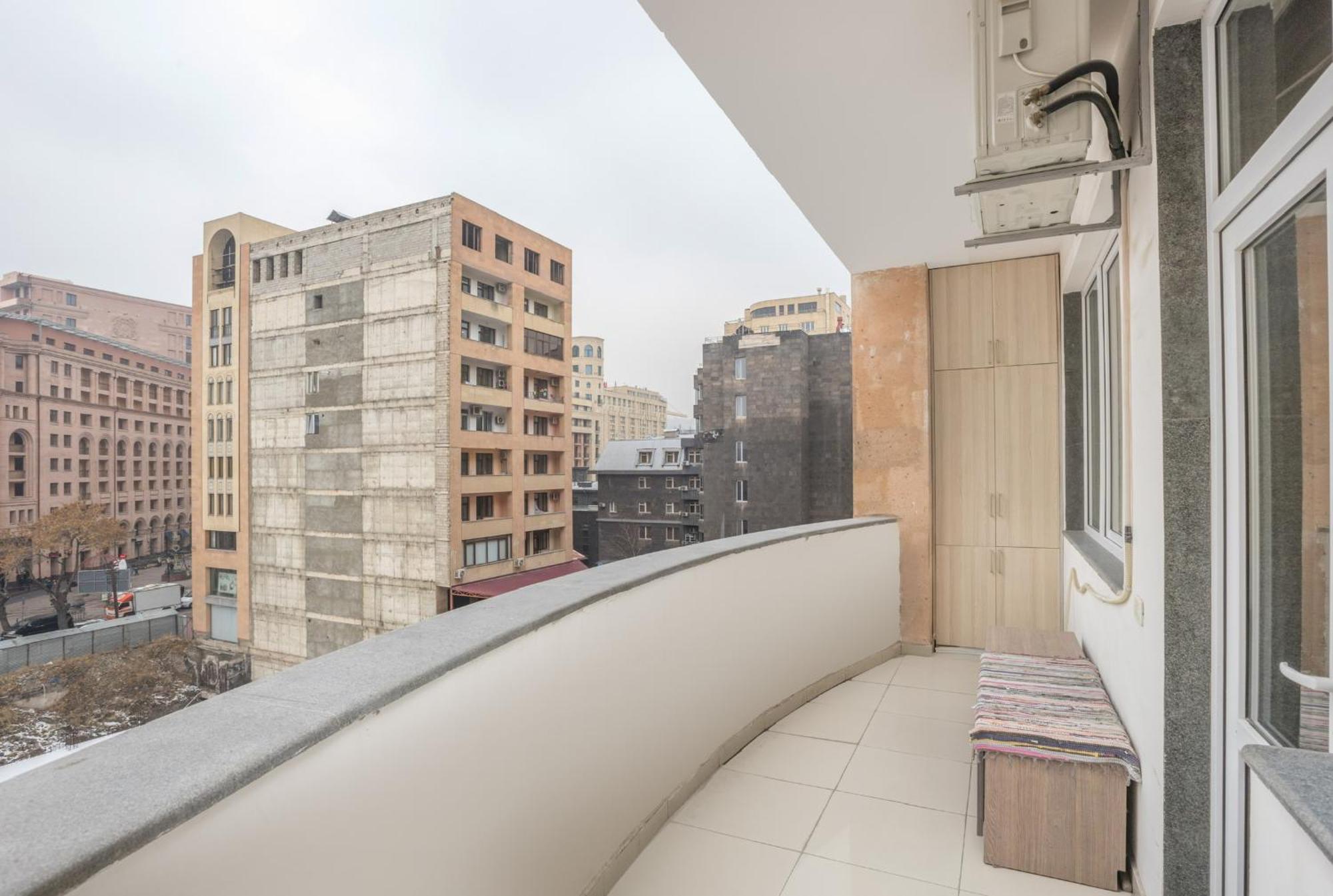 2 Bedrooms 2 Bathrooms Large And Lux Apartment Best Location Yerevan Exterior foto